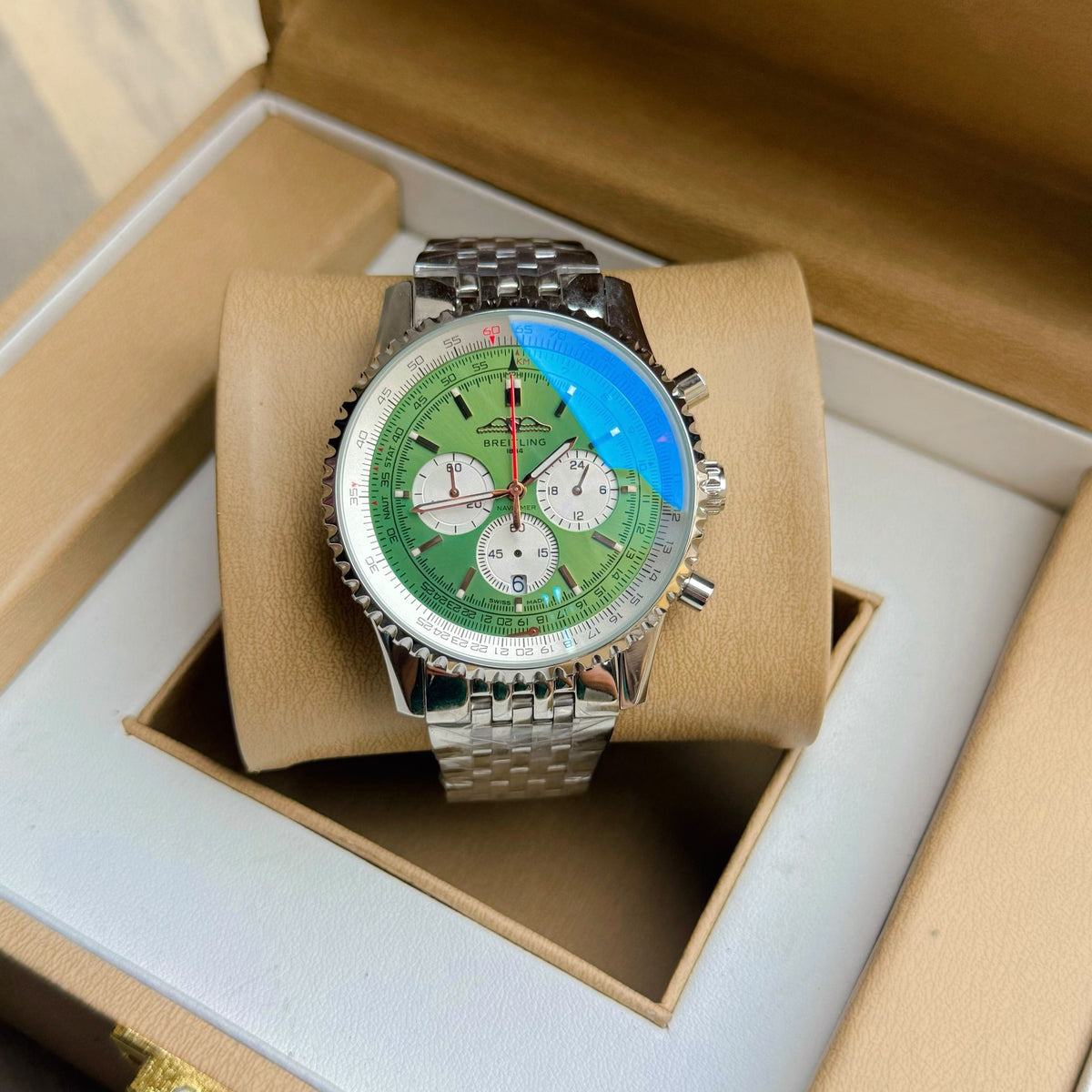 Breitling Navitimer B01 Chronograph 41. - ZypherPremium