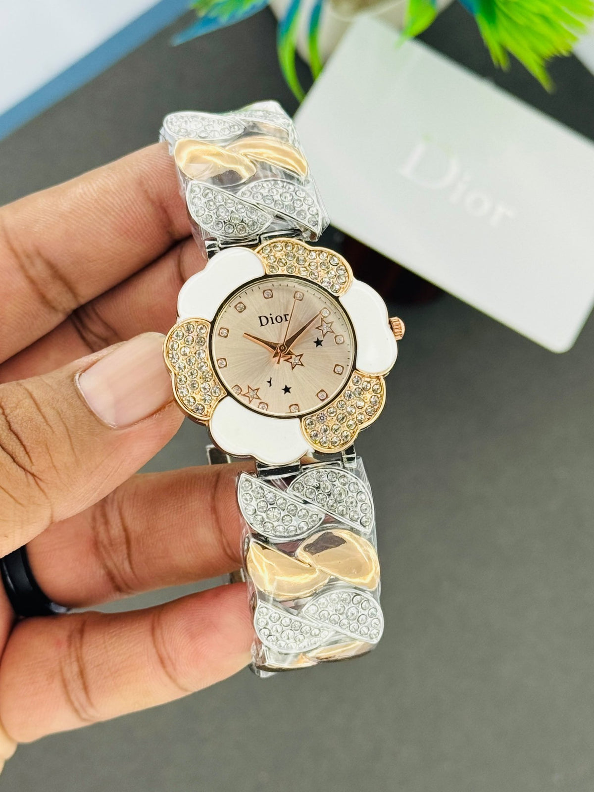 Dior floral-motif - ZypherPremium