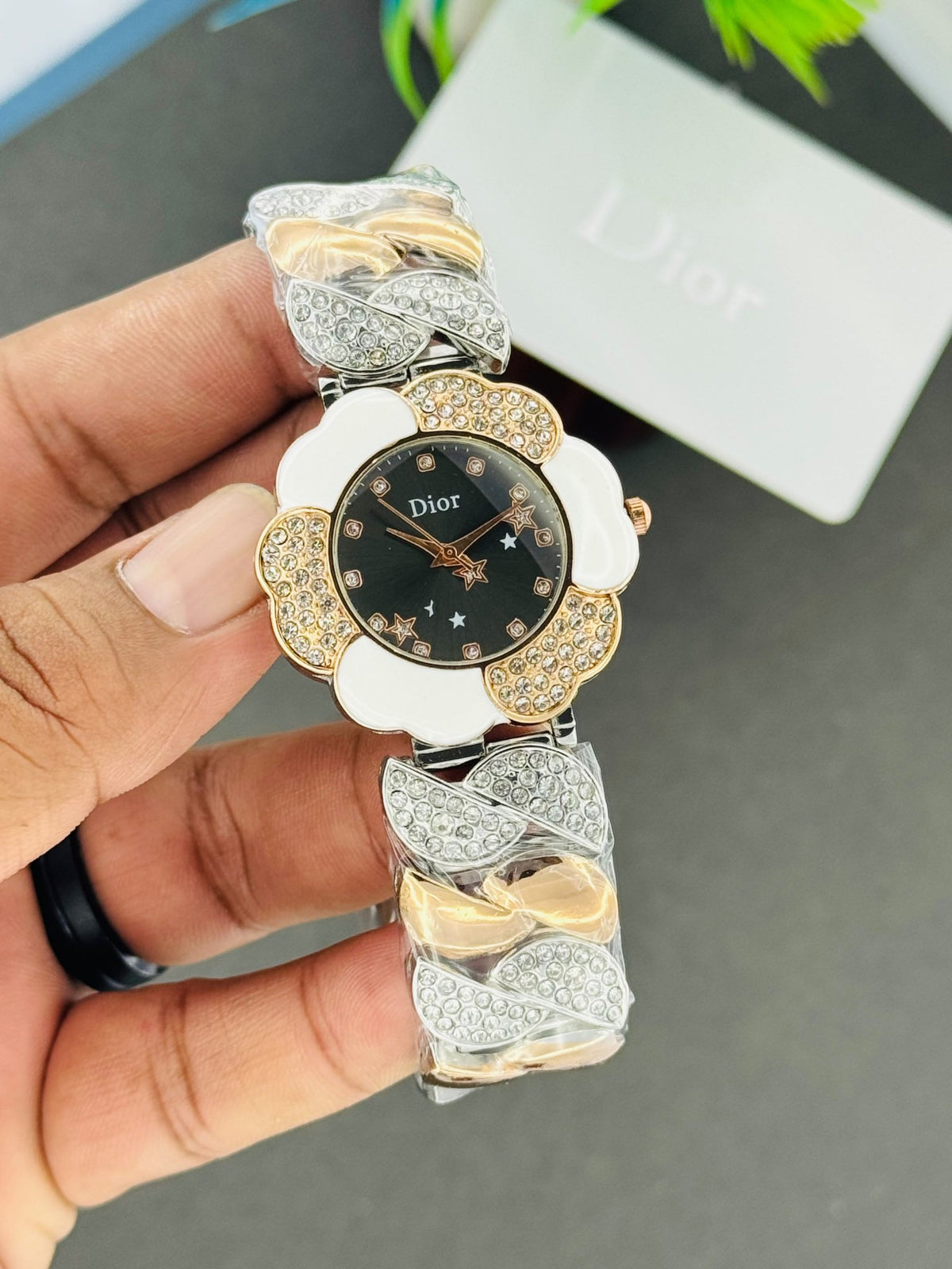 Dior floral-motif - ZypherPremium