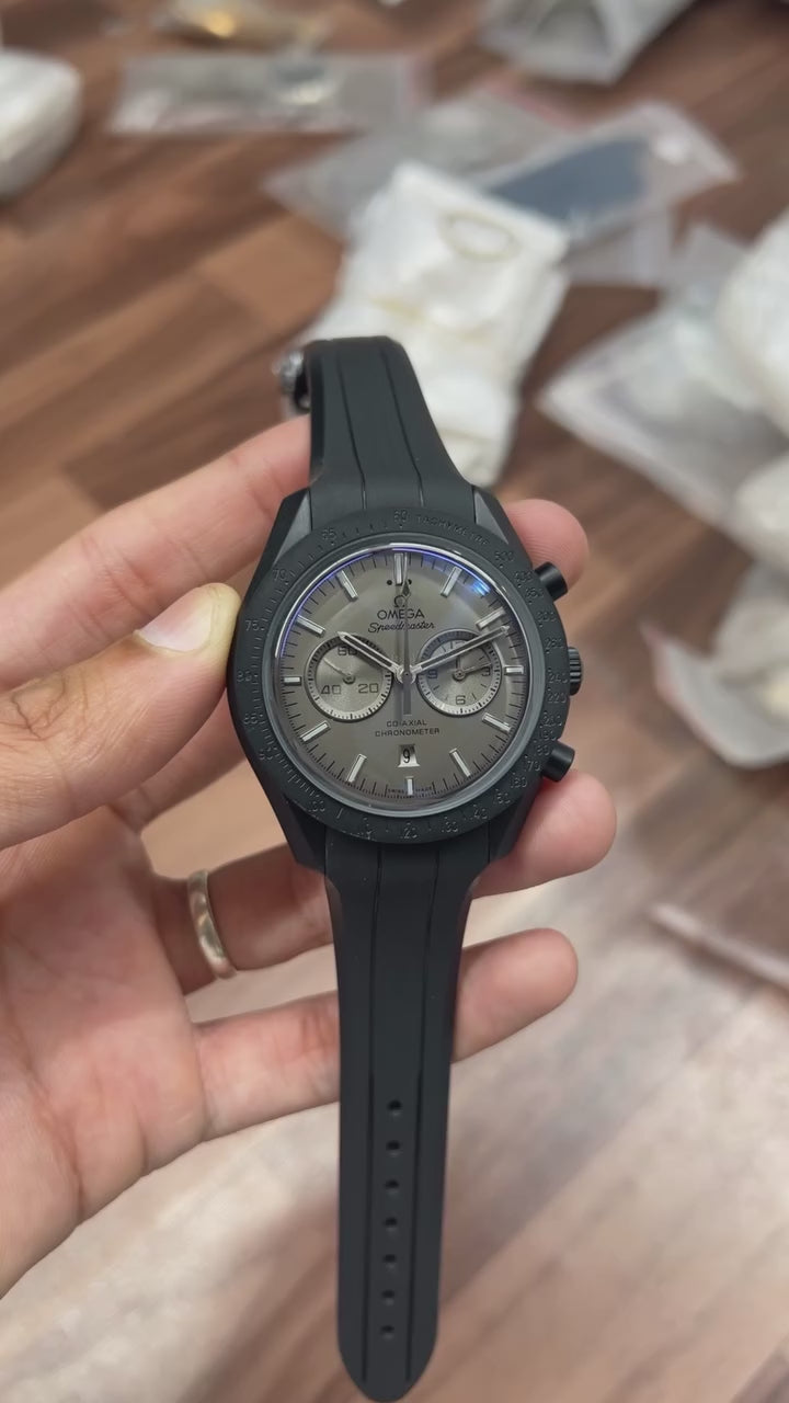 Omega Speedmaster Dark phace of moon