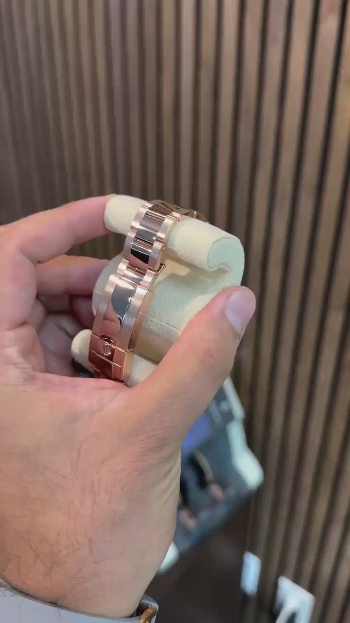 Rolex Cosmograph Daytona Rainbow Rosegold Automatic