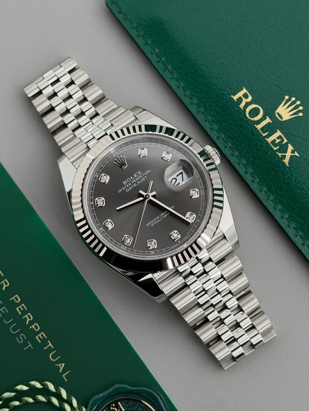 Rolex Date-just oyster Grey - ZypherPremium