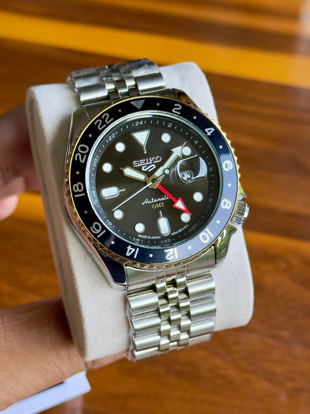Seiko 5 Sports GMT - ZypherPremium