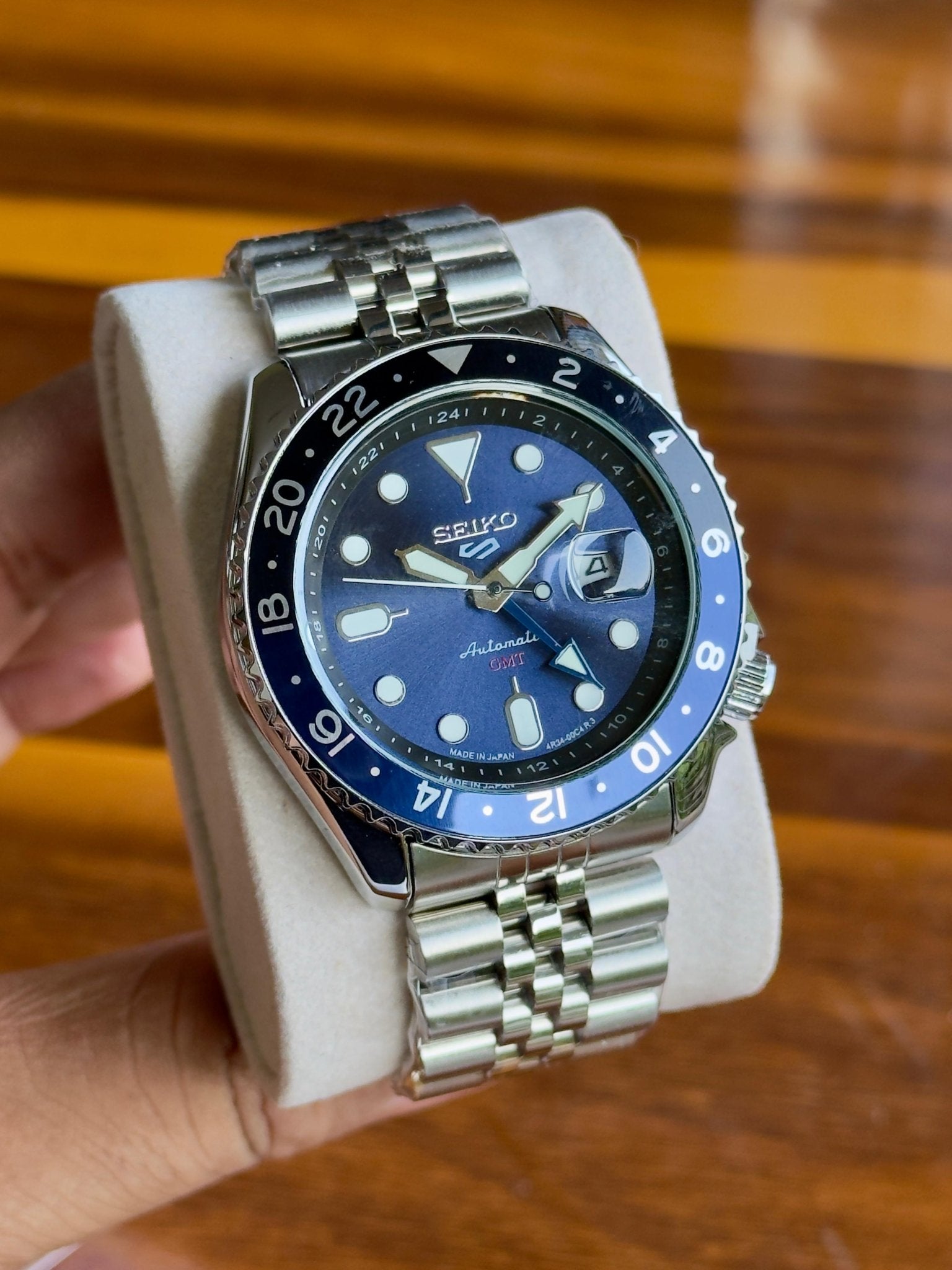 Seiko 5 Sports GMT - ZypherPremium