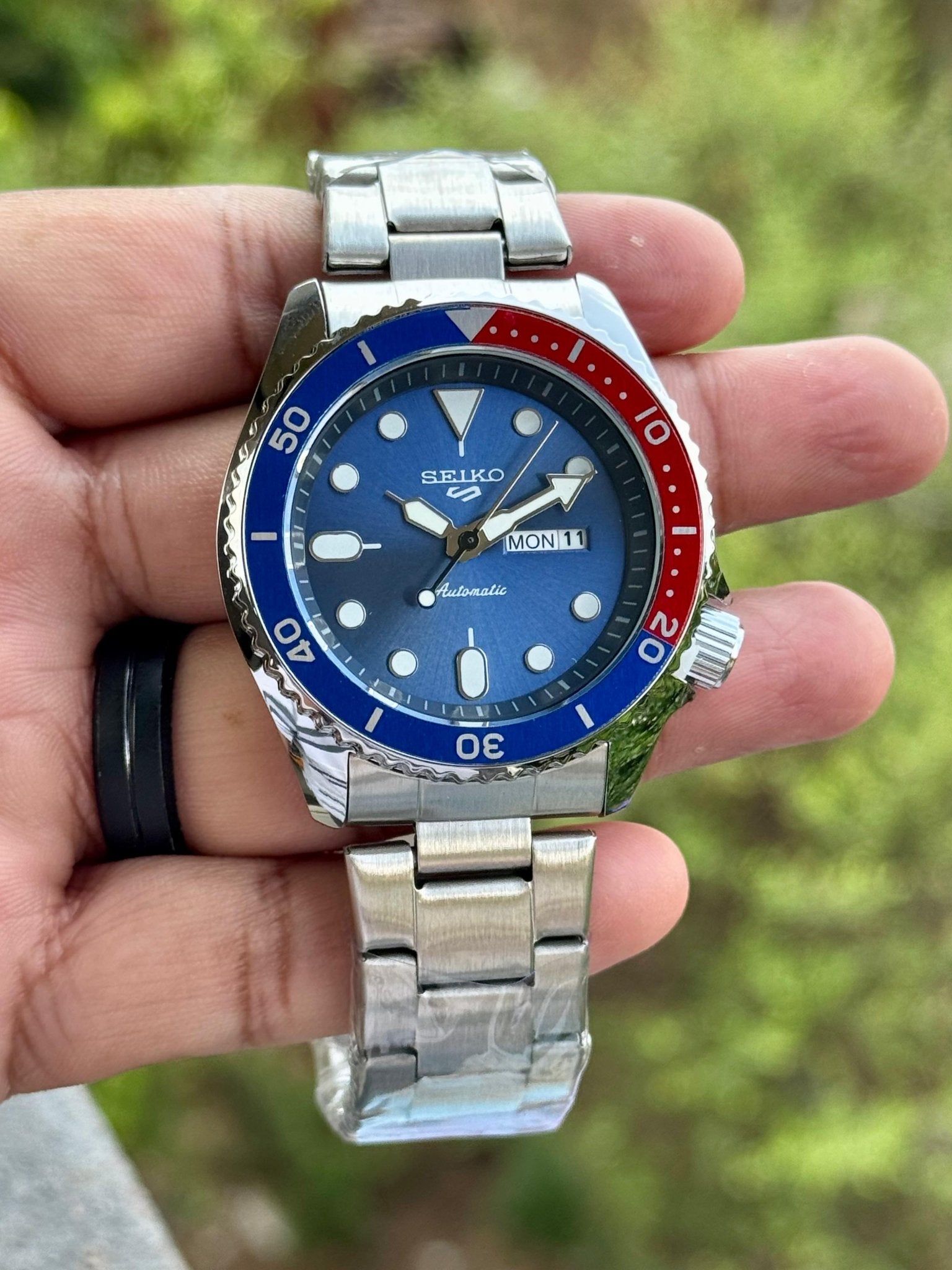 Seiko 5 Sports SRPD53K1 (Blue) - ZypherPremium