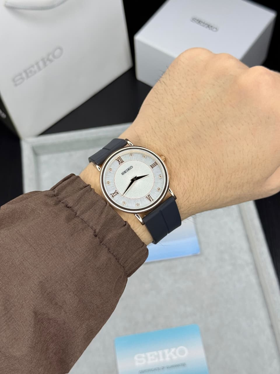 Seiko Mens Quartz - ZypherPremium