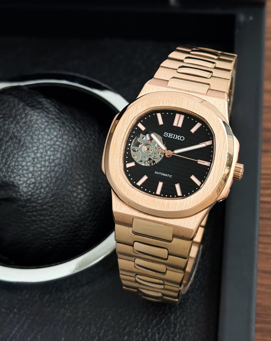 Seiko Nautilus Black - ZypherPremium